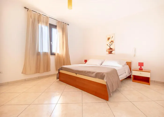 Casa Manuela Holiday home *